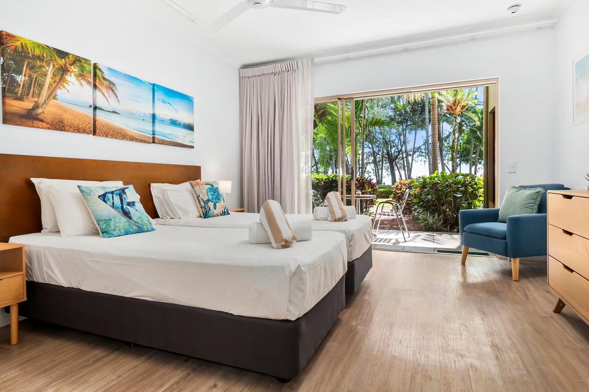 Amphora Laleuca Apartments Palm Cove Room photo